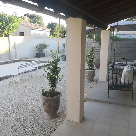 Holiday home Paisible Aux Pieds Des Alpilles, Parking Prive Saint-Remy-de-Provence